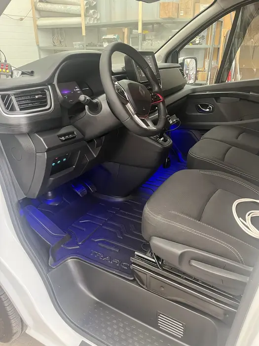 Kabina kierowcy - auto gotowe do pracy